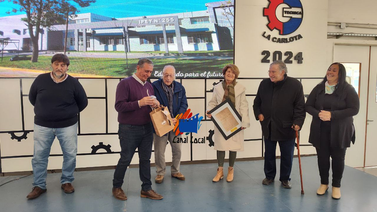 IPET 255 DE LA CARLOTA RECORDÓ SUS 88 AÑOS