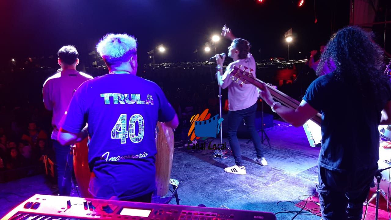 FIESTA DE LA TRADICIÓN. PEÑA DEL SABADO CON TRULALA