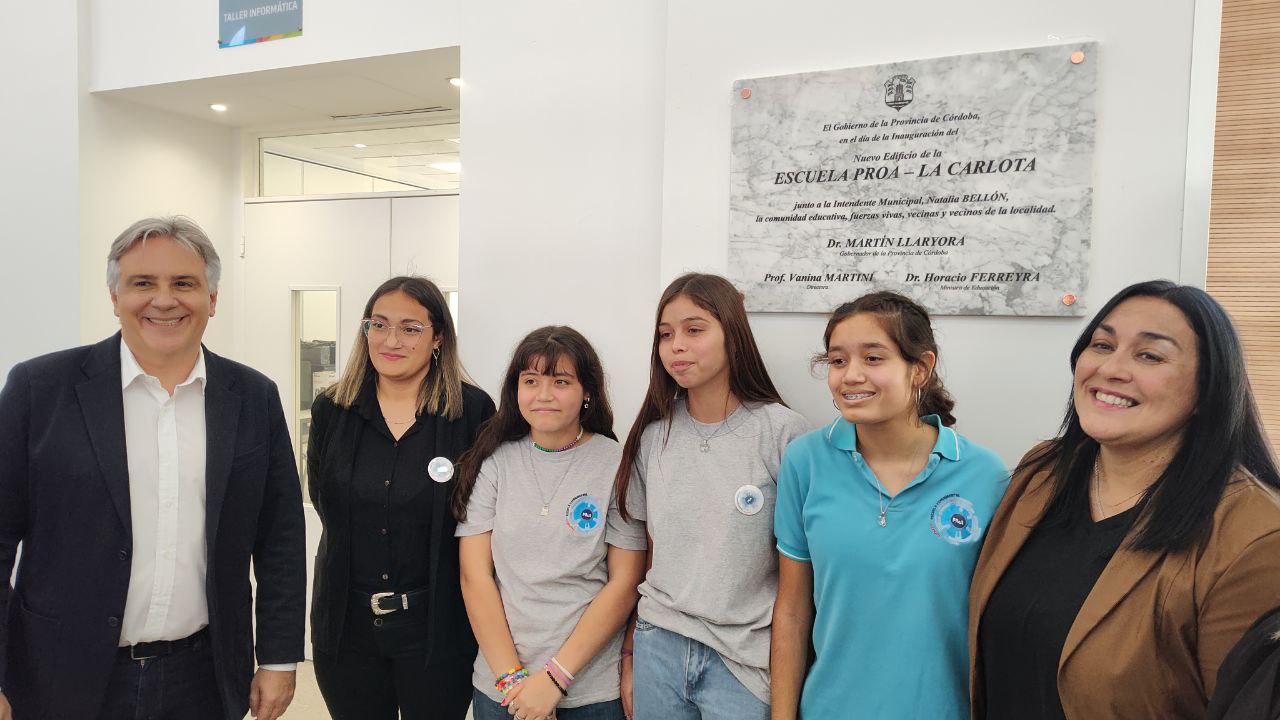 GOBERNADOR INAUGURÓ ESCUELA PROA EN LA CARLOTA
